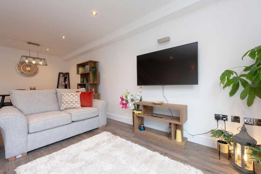 Park View Apartments Лондон Екстериор снимка