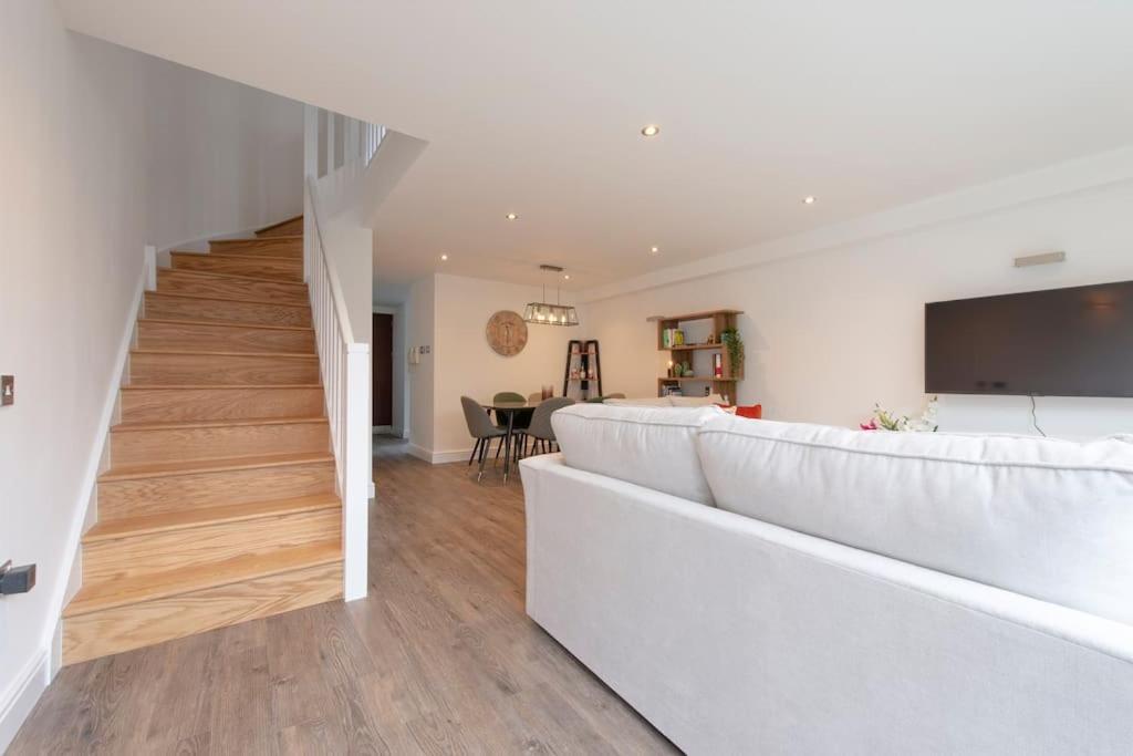 Park View Apartments Лондон Екстериор снимка